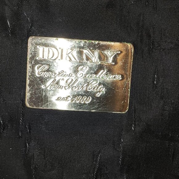 Ladies DKNY Heavy Duty Textured Nylon Shoulder Bag w/Interior Zipper Compartment - Picture 2 of 5